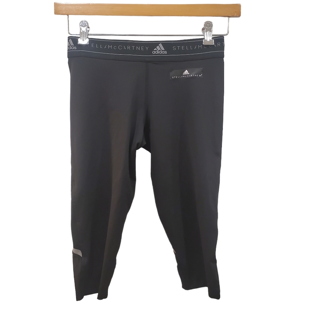 Fitness-Stella McCarthy Adidas Siza Small black leggings exercise workout Crop